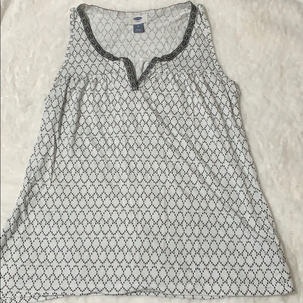 Old Navy - Black & White Sleeveless Top